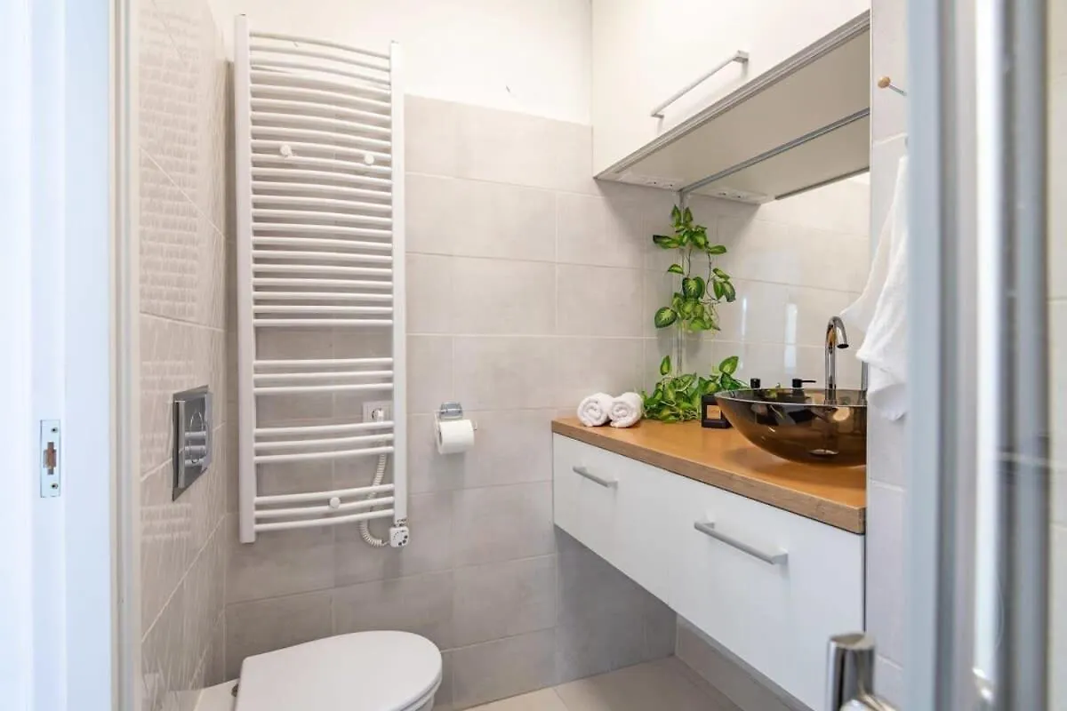 Castle View - New - Romantic Budapest Apartamento